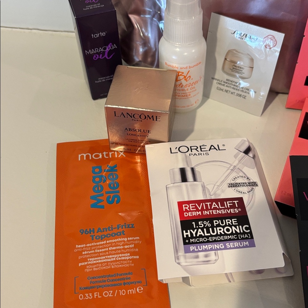 Cosmetics sample set • all unopened - Picture 4 of 5